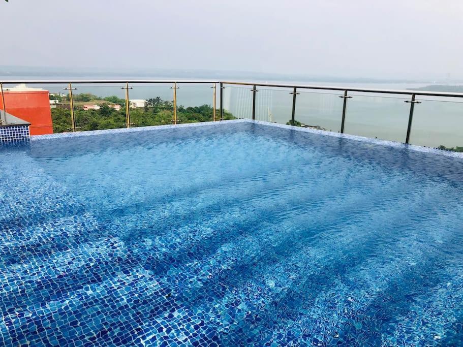 Lovely 2-Bedroom Sea View Serviced Apartment Dabolim Goa Экстерьер фото